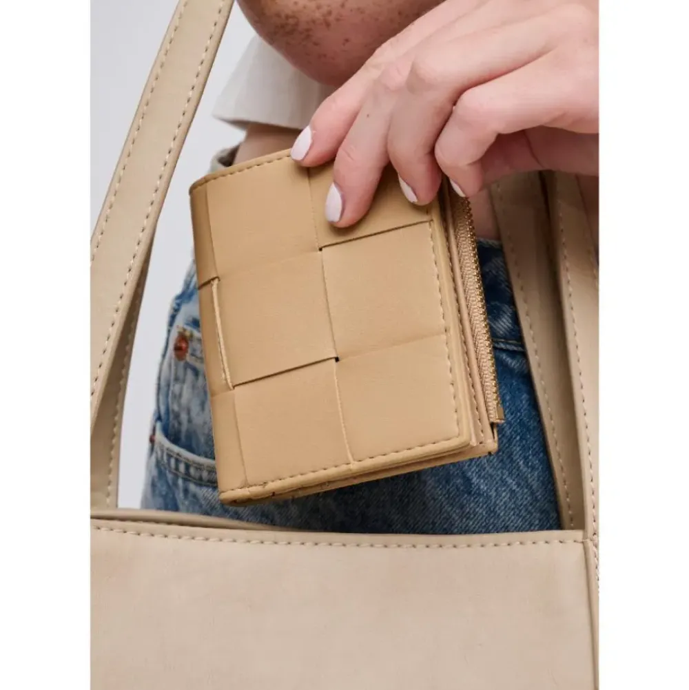 Wallets & Card Cases^Urban Expressions Amelie Wallet