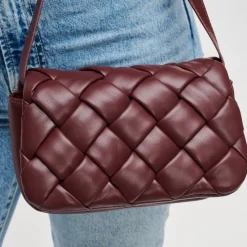 Crossbody^Urban Expressions Daphne Crossbody
