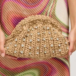Clutches^Urban Expressions Gwendolyn Clutch