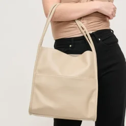 Totes|Handbags^Urban Expressions Hera Tote