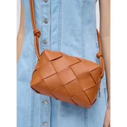 Crossbody^Urban Expressions Kennedy Crossbody