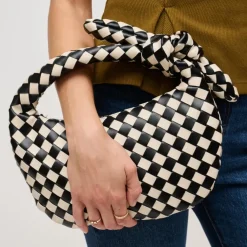 Clutches^Urban Expressions Lizbeth Clutch