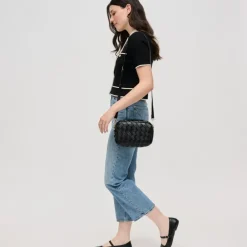 Crossbody^Urban Expressions Maddie Crossbody