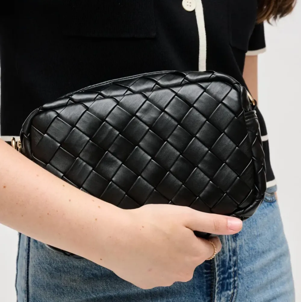 Crossbody^Urban Expressions Maddie Crossbody