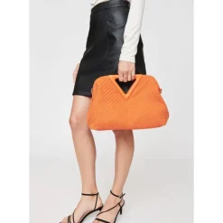 Crossbody^Urban Expressions Natasha Tweed Crossbody