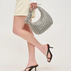 Clutches^Urban Expressions Penny Clutch