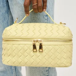 Crossbody^Urban Expressions Richie Crossbody