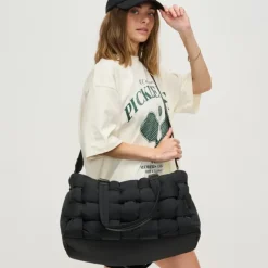 Duffels|Handbags^Urban Expressions Serena Duffel