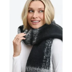 Scarves^Urban Expressions Shaun Scarves