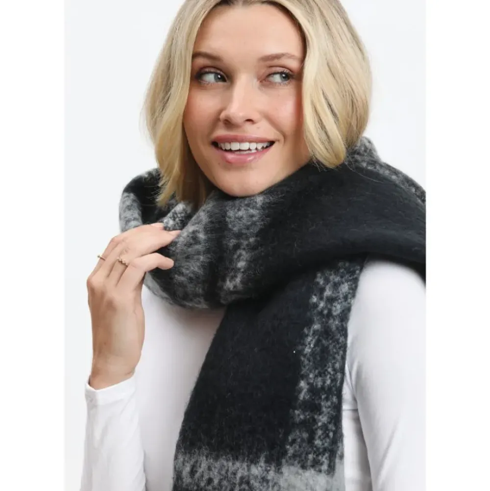 Scarves^Urban Expressions Shaun Scarves