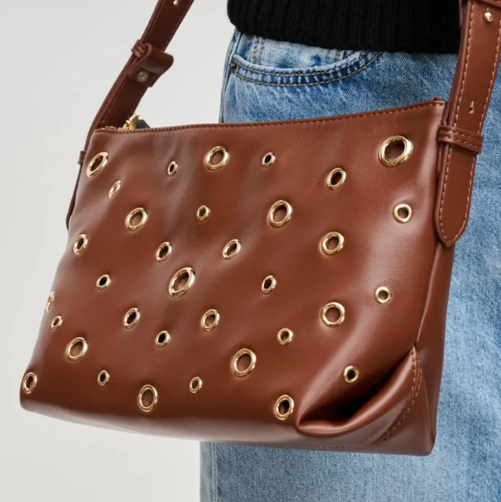 Crossbody^Urban Expressions Taran Crossbody