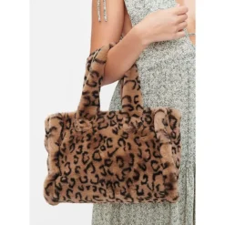 Shoulder Bags|Hobo^Urban Expressions Tempest Tote Cheetah