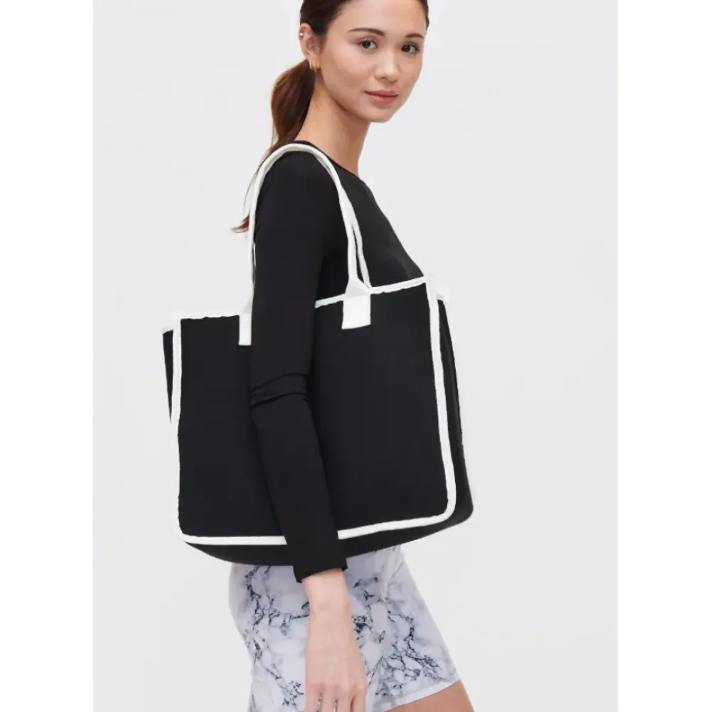 Totes|Handbags^Urban Expressions Wade Tote