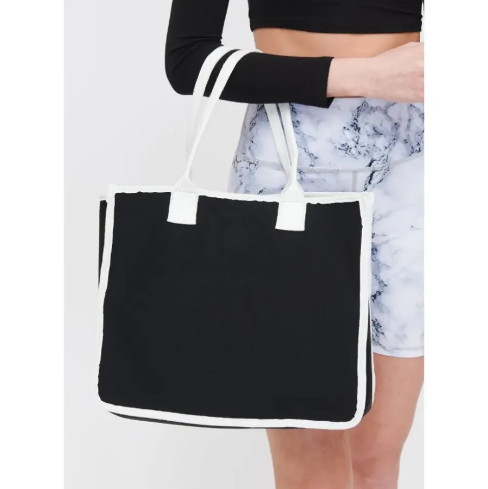 Totes|Handbags^Urban Expressions Wade Tote