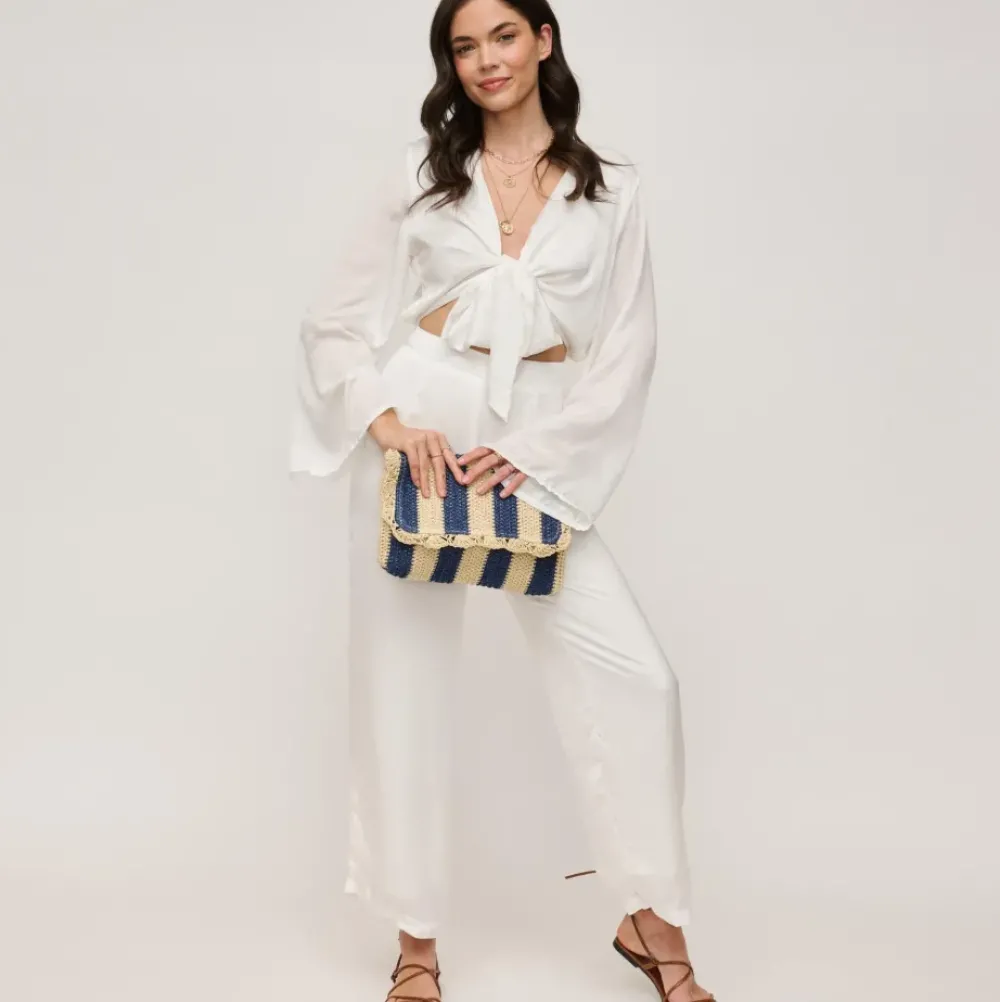 Clutches^Urban Expressions Winnie Clutch